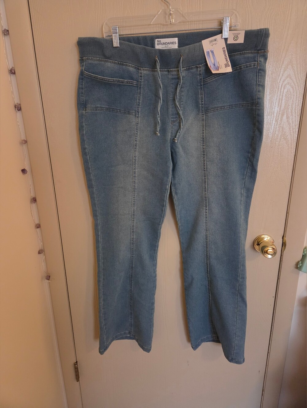 No Boundaries Mid-Rise Pull On Bootcut Jeans Medium Wash Womens Size XXL NWT